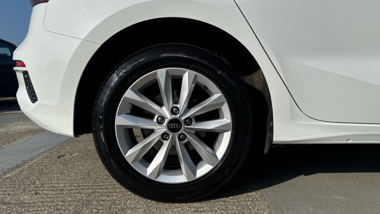 Audi A3 30 TFSI Technik 5dr Petrol Hatchback